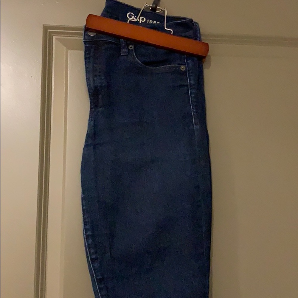 Try Skinny Gap Jeans